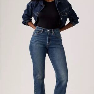 NWT Levi’s 501 Curve Stretch Jeans Cold Summer